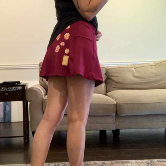 Tennis skirt, for active wear, running errands. - Picture 2 of 3